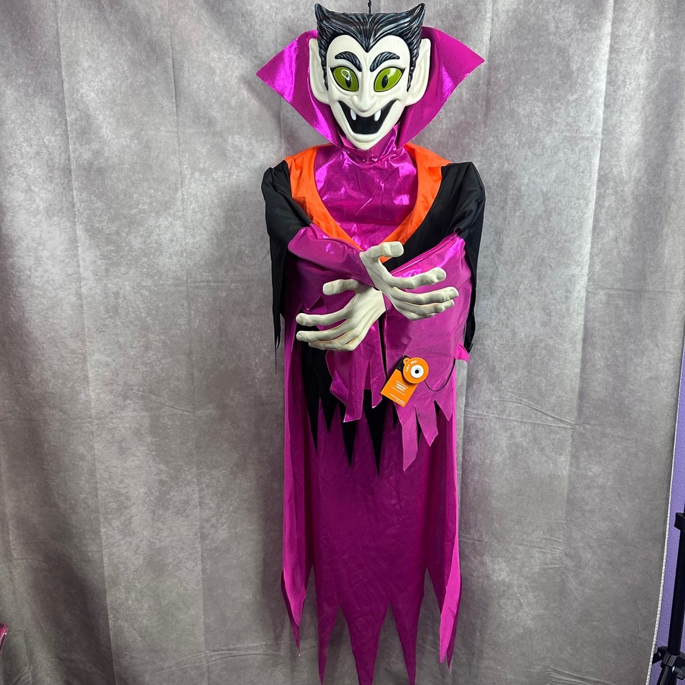 Hyde & EEK! Boutique 60in Sound Activated Vampire Ghoul Halloween Animatronic
